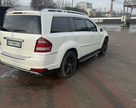 Белый Мерседес ГЛ-класс, объемом двигателя 2.99 л и пробегом 327 тыс. км за 19000 $, фото 4 на Automoto.ua