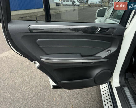 Білий Мерседес ГЛ-Клас, об'ємом двигуна 3 л та пробігом 258 тис. км за 12900 $, фото 20 на Automoto.ua