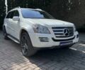 Белый Мерседес ГЛ-класс, объемом двигателя 5.5 л и пробегом 180 тыс. км за 14400 $, фото 1 на Automoto.ua