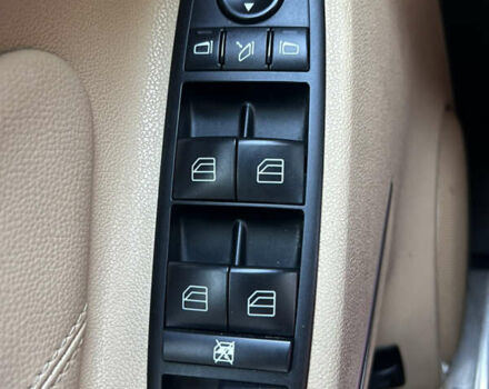 Белый Мерседес ГЛ-класс, объемом двигателя 5.46 л и пробегом 72 тыс. км за 29999 $, фото 7 на Automoto.ua