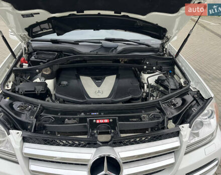 Білий Мерседес ГЛ-Клас, об'ємом двигуна 2.99 л та пробігом 255 тис. км за 17000 $, фото 10 на Automoto.ua