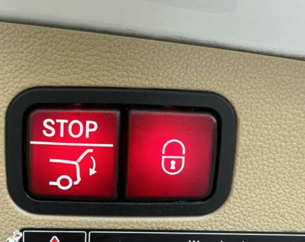 Белый Мерседес ГЛ-класс, объемом двигателя 5.46 л и пробегом 72 тыс. км за 29999 $, фото 18 на Automoto.ua