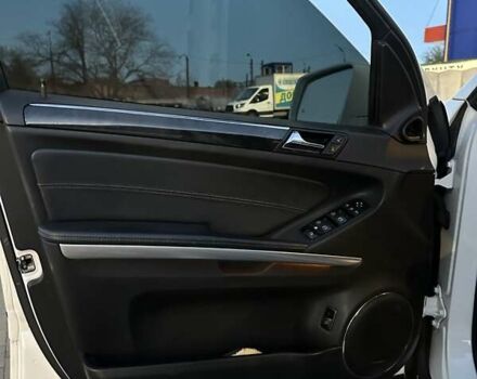 Білий Мерседес ГЛ-Клас, об'ємом двигуна 3 л та пробігом 230 тис. км за 18000 $, фото 17 на Automoto.ua