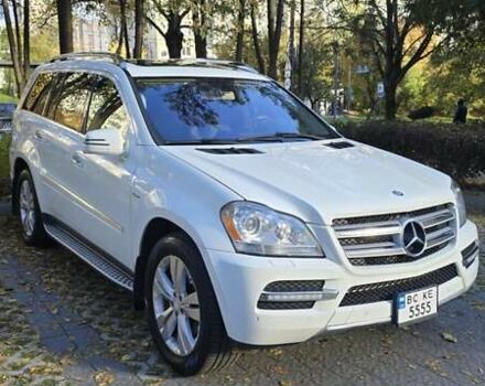 Мерседес ГЛ-класс 2011 в Львове на Automoto.ua Белый Мерседес ГЛ-класс, объемом двигателя 2.99 л и пробегом 385 тыс. км за 20000 $, фото 27 на Automoto.ua