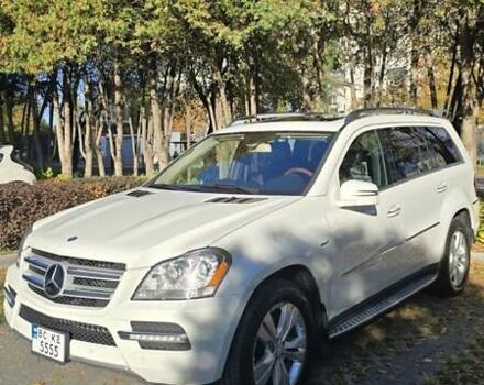 Мерседес ГЛ-класс 2011 в Львове на Automoto.ua Белый Мерседес ГЛ-класс, объемом двигателя 2.99 л и пробегом 385 тыс. км за 20000 $, фото 30 на Automoto.ua