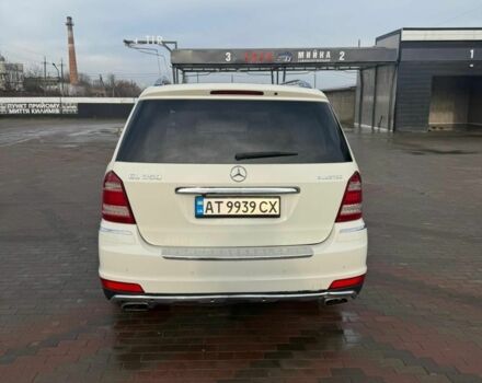 Белый Мерседес ГЛ-класс, объемом двигателя 3 л и пробегом 330 тыс. км за 19000 $, фото 4 на Automoto.ua