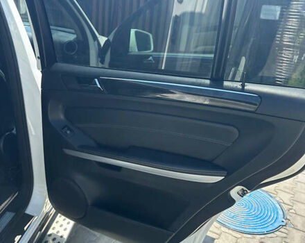 Білий Мерседес ГЛ-Клас, об'ємом двигуна 2.99 л та пробігом 170 тис. км за 17000 $, фото 3 на Automoto.ua