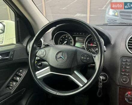 Белый Мерседес ГЛ-класс, объемом двигателя 3 л и пробегом 272 тыс. км за 17500 $, фото 24 на Automoto.ua