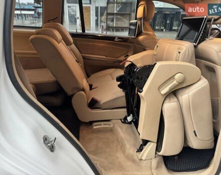 Белый Мерседес ГЛ-класс, объемом двигателя 2.99 л и пробегом 235 тыс. км за 16800 $, фото 19 на Automoto.ua