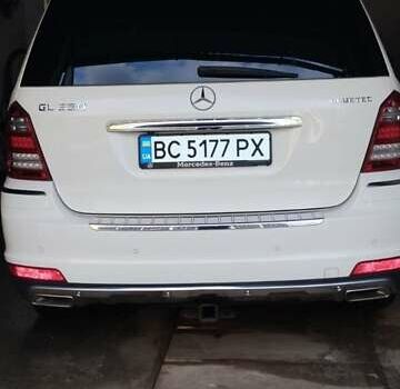 Белый Мерседес ГЛ-класс, объемом двигателя 3 л и пробегом 255 тыс. км за 24300 $, фото 3 на Automoto.ua