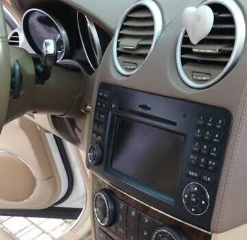 Белый Мерседес ГЛ-класс, объемом двигателя 3 л и пробегом 255 тыс. км за 24300 $, фото 29 на Automoto.ua