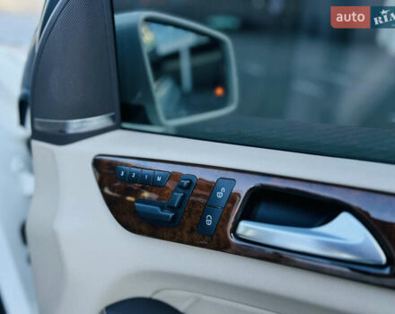 Белый Мерседес ГЛ-класс, объемом двигателя 4.7 л и пробегом 163 тыс. км за 19500 $, фото 25 на Automoto.ua