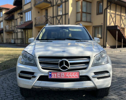 Белый Мерседес ГЛ-класс, объемом двигателя 3 л и пробегом 252 тыс. км за 16500 $, фото 1 на Automoto.ua