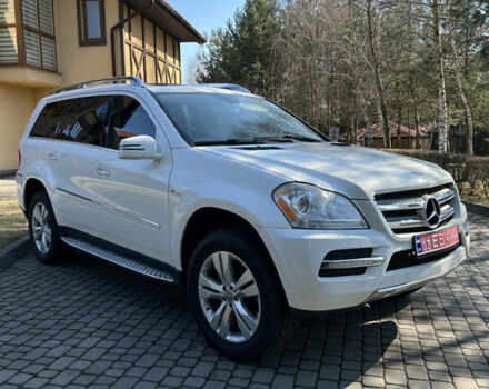 Белый Мерседес ГЛ-класс, объемом двигателя 3 л и пробегом 252 тыс. км за 16500 $, фото 2 на Automoto.ua