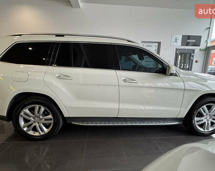 Белый Мерседес ГЛ-класс, объемом двигателя 3 л и пробегом 235 тыс. км за 24900 $, фото 8 на Automoto.ua