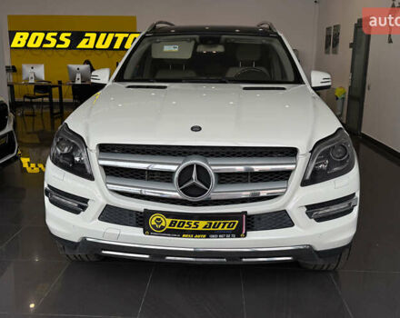Белый Мерседес ГЛ-класс, объемом двигателя 3 л и пробегом 235 тыс. км за 24900 $, фото 2 на Automoto.ua