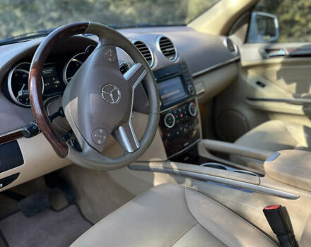 Белый Мерседес ГЛ-класс, объемом двигателя 3 л и пробегом 252 тыс. км за 16500 $, фото 10 на Automoto.ua