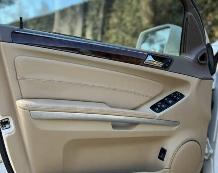 Белый Мерседес ГЛ-класс, объемом двигателя 3 л и пробегом 252 тыс. км за 16500 $, фото 12 на Automoto.ua