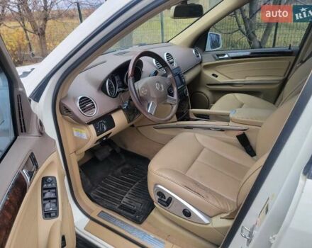 Білий Мерседес ГЛ-Клас, об'ємом двигуна 2.99 л та пробігом 400 тис. км за 17900 $, фото 6 на Automoto.ua