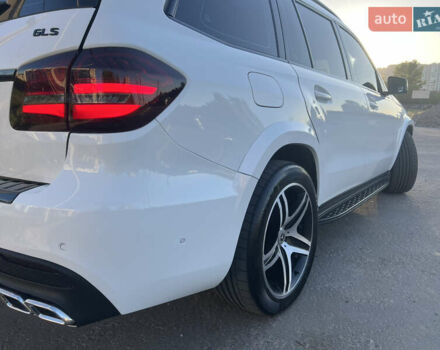 Белый Мерседес ГЛ-класс, объемом двигателя 3 л и пробегом 280 тыс. км за 31600 $, фото 9 на Automoto.ua