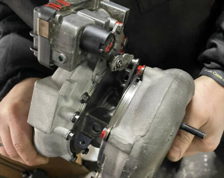 Белый Мерседес ГЛ-класс, объемом двигателя 3 л и пробегом 280 тыс. км за 31600 $, фото 24 на Automoto.ua