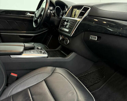 Білий Мерседес ГЛ-Клас, об'ємом двигуна 4.7 л та пробігом 170 тис. км за 18900 $, фото 26 на Automoto.ua