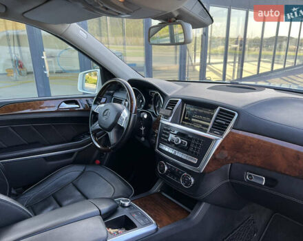 Мерседес ГЛ-класс 2013 в Мостисках на Automoto.ua Белый Мерседес ГЛ-класс, объемом двигателя 2.99 л и пробегом 240 тыс. км за 31000 $, фото 30 на Automoto.ua