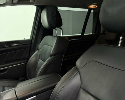 Білий Мерседес ГЛ-Клас, об'ємом двигуна 4.7 л та пробігом 170 тис. км за 18900 $, фото 17 на Automoto.ua