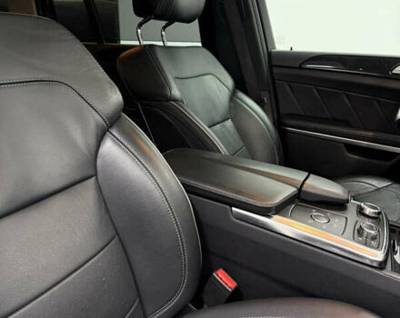 Білий Мерседес ГЛ-Клас, об'ємом двигуна 4.7 л та пробігом 170 тис. км за 18900 $, фото 27 на Automoto.ua