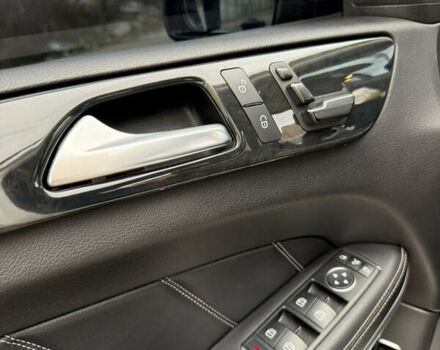 Белый Мерседес ГЛ-класс, объемом двигателя 2.99 л и пробегом 282 тыс. км за 29900 $, фото 9 на Automoto.ua