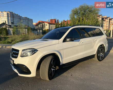 Белый Мерседес ГЛ-класс, объемом двигателя 3 л и пробегом 280 тыс. км за 31600 $, фото 1 на Automoto.ua