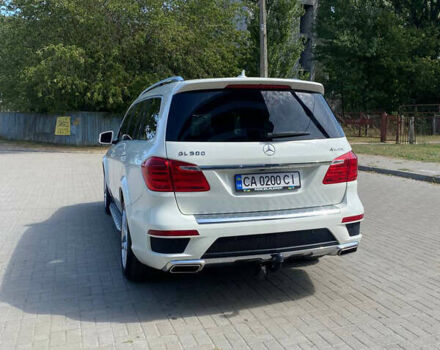 Білий Мерседес ГЛ-Клас, об'ємом двигуна 4.66 л та пробігом 178 тис. км за 18000 $, фото 1 на Automoto.ua