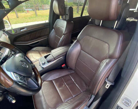 Білий Мерседес ГЛ-Клас, об'ємом двигуна 4.66 л та пробігом 178 тис. км за 18000 $, фото 7 на Automoto.ua