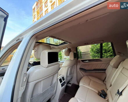 Білий Мерседес ГЛ-Клас, об'ємом двигуна 3 л та пробігом 250 тис. км за 24999 $, фото 82 на Automoto.ua