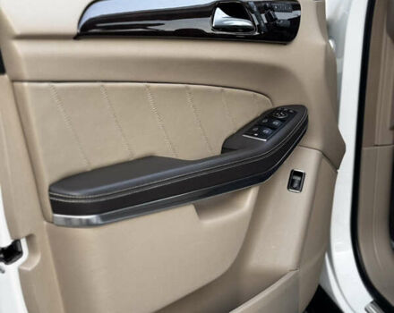 Білий Мерседес ГЛ-Клас, об'ємом двигуна 3 л та пробігом 157 тис. км за 27900 $, фото 20 на Automoto.ua