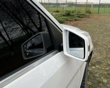 Белый Мерседес ГЛ-класс, объемом двигателя 4.66 л и пробегом 178 тыс. км за 29999 $, фото 9 на Automoto.ua