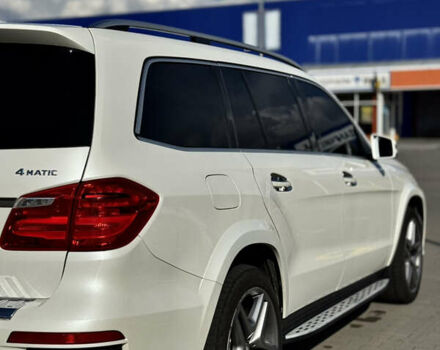 Мерседес ГЛ-класс 2014 в Сумах на Automoto.ua Белый Мерседес ГЛ-класс, объемом двигателя 4.7 л и пробегом 200 тыс. км за 29999 $, фото 9 на Automoto.ua