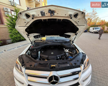 Білий Мерседес ГЛ-Клас, об'ємом двигуна 3 л та пробігом 250 тис. км за 24999 $, фото 56 на Automoto.ua