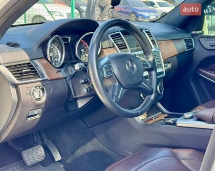 Белый Мерседес ГЛ-класс, объемом двигателя 3 л и пробегом 110 тыс. км за 31500 $, фото 14 на Automoto.ua