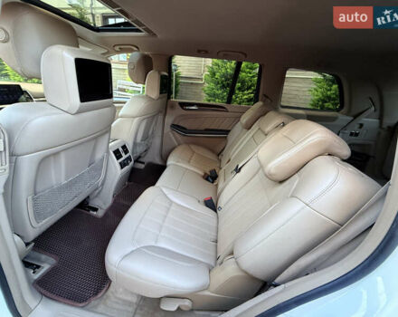 Білий Мерседес ГЛ-Клас, об'ємом двигуна 3 л та пробігом 250 тис. км за 24999 $, фото 81 на Automoto.ua