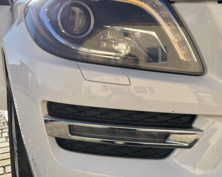 Белый Мерседес ГЛ-класс, объемом двигателя 4.66 л и пробегом 178 тыс. км за 29999 $, фото 10 на Automoto.ua