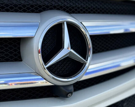 Білий Мерседес ГЛ-Клас, об'ємом двигуна 4.7 л та пробігом 200 тис. км за 28000 $, фото 4 на Automoto.ua