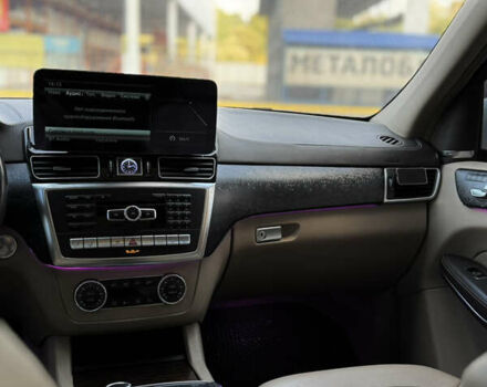 Білий Мерседес ГЛ-Клас, об'ємом двигуна 4.7 л та пробігом 200 тис. км за 28000 $, фото 20 на Automoto.ua