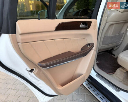 Білий Мерседес ГЛ-Клас, об'ємом двигуна 3 л та пробігом 250 тис. км за 24999 $, фото 80 на Automoto.ua