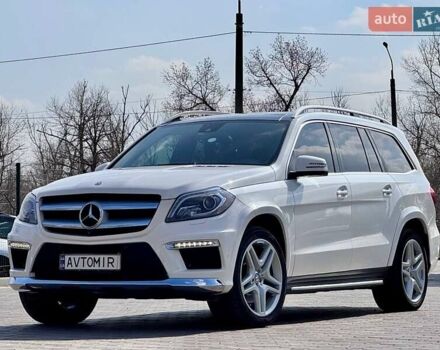 Белый Мерседес ГЛ-класс, объемом двигателя 3 л и пробегом 110 тыс. км за 31500 $, фото 3 на Automoto.ua