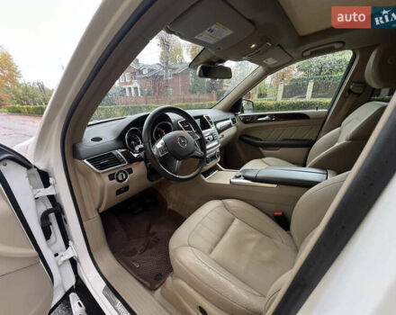 Мерседес ГЛ-класс 2014 в Киеве на Automoto.ua Белый Мерседес ГЛ-класс, объемом двигателя 3 л и пробегом 140 тыс. км за 28000 $, фото 23 на Automoto.ua