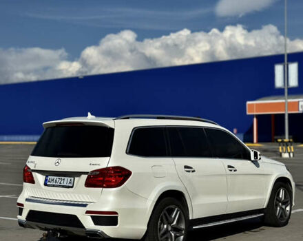 Мерседес ГЛ-класс 2014 в Сумах на Automoto.ua Белый Мерседес ГЛ-класс, объемом двигателя 4.7 л и пробегом 200 тыс. км за 29999 $, фото 6 на Automoto.ua