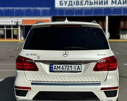 Мерседес ГЛ-класс 2014 в Сумах на Automoto.ua Белый Мерседес ГЛ-класс, объемом двигателя 4.7 л и пробегом 200 тыс. км за 29999 $, фото 5 на Automoto.ua