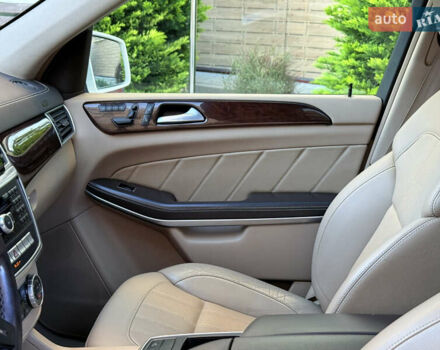 Білий Мерседес ГЛ-Клас, об'ємом двигуна 3 л та пробігом 250 тис. км за 24999 $, фото 79 на Automoto.ua