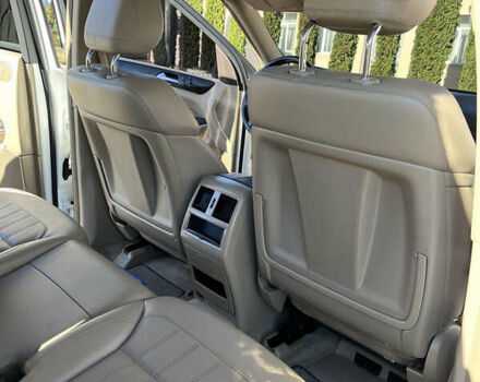 Белый Мерседес ГЛ-класс, объемом двигателя 4.66 л и пробегом 178 тыс. км за 29999 $, фото 16 на Automoto.ua